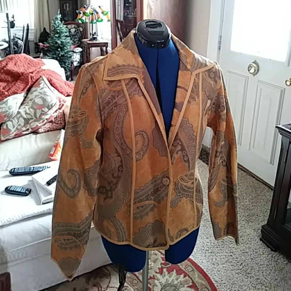 Jacket - Picture 2 of 3